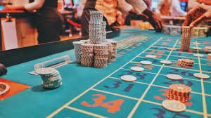 Antarmuka pemilihan angka Prediksi Angka dengan grid interaktif